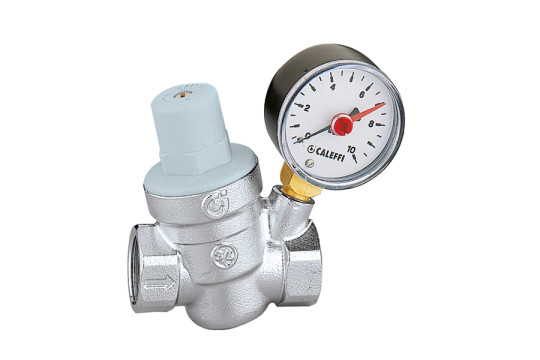Regulátor tlaku vody 5334 1/2" CALEFFI PN16 R. 1-6 BAR, s manometrem 0-10 BAR Regulátor tlaku vody 5334 1/2" CALEFFI PN16 R. 1-6 BAR, s manometrem 0-10 BAR